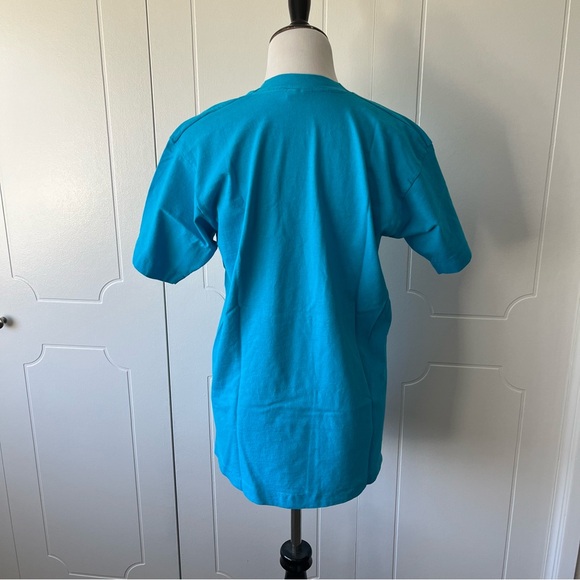 Vintage Toronto Graphic T-Shirt in Blue - Picture 8 of 9